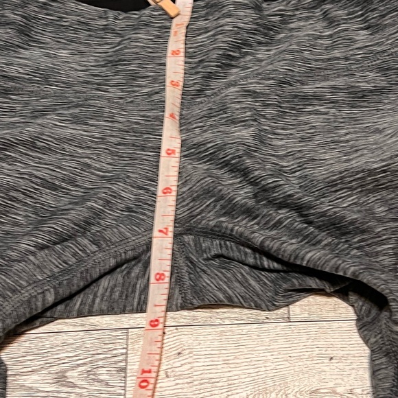 NEW BALANCE NB Dry Black Gray Athletic Leggings White Logo Left Leg Womens XS - Picture 3 of 9